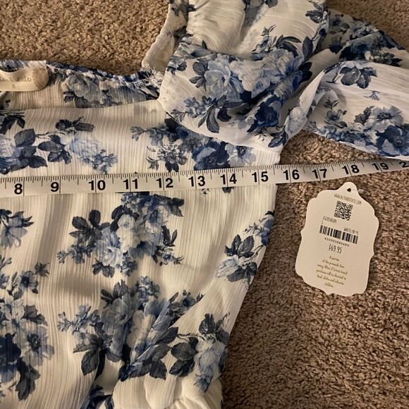 NWT Altar'd State Blue and White Floral Adelaide Romper Size S - Picture 5 of 5